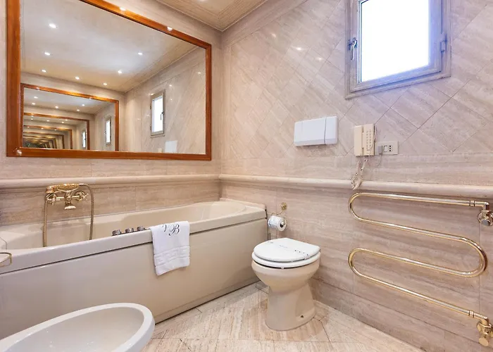 דירה In - Fontana Di Trevi Penthouse *