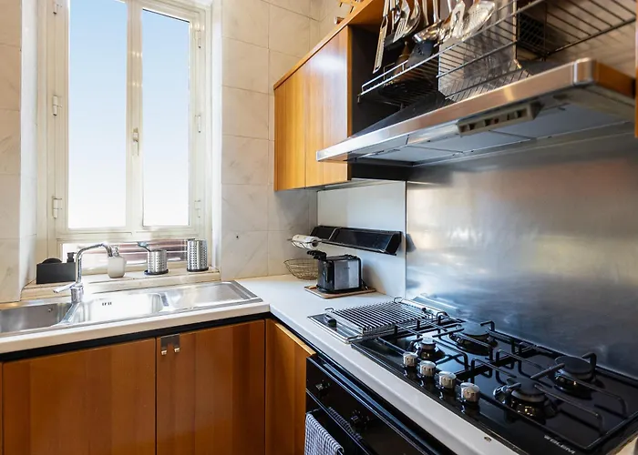 In - Fontana Di Trevi Penthouse דירה *