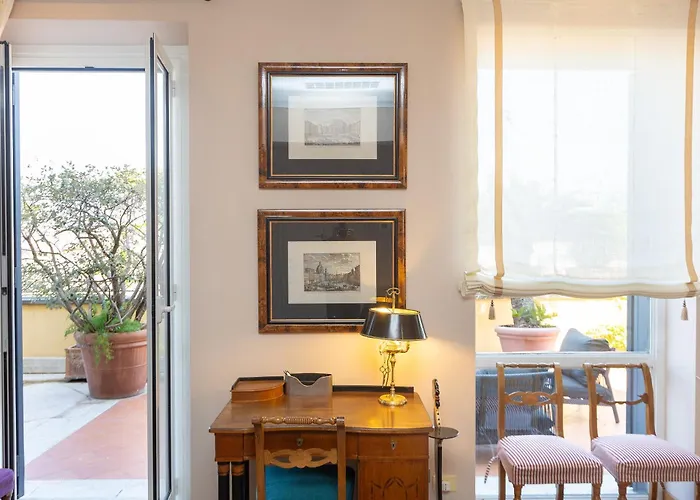 In - Fontana Di Trevi Penthouse דירה רומא
